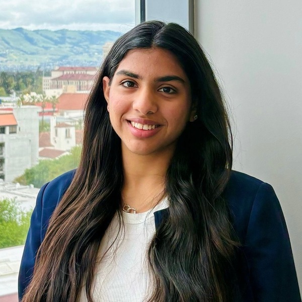 Ridhi Thapar's headshot