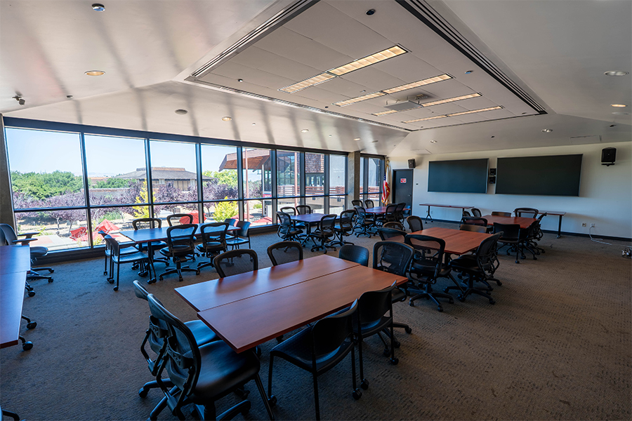 Foothill College Meeting Room