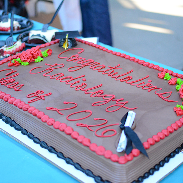 Cake celebrating Radiology 2026 class